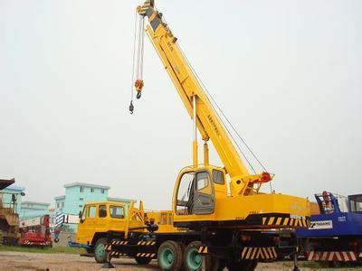 秦皇島吊車出租市場全解析 價格、服務(wù)與優(yōu)選公司指南